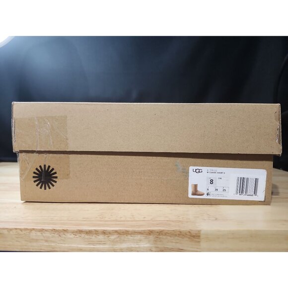 UGG classic short II Size 8 Tan - Picture 5 of 7